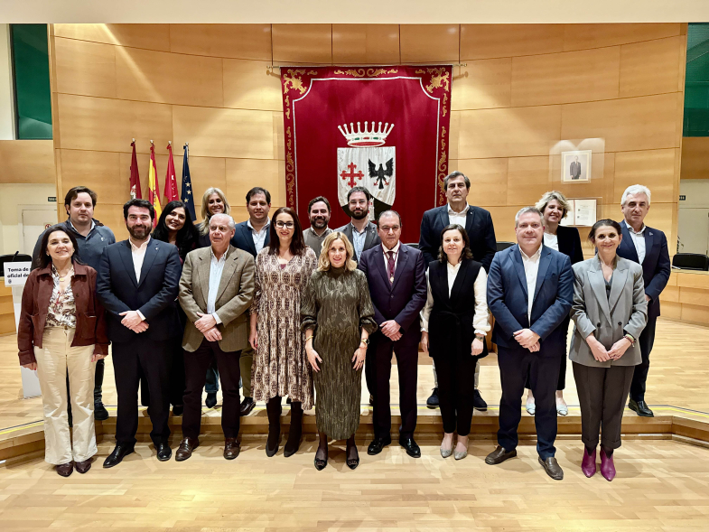 Toma de posesión del nuevo "Cronista Oficial de la Villa de Alcobendas", foto familia