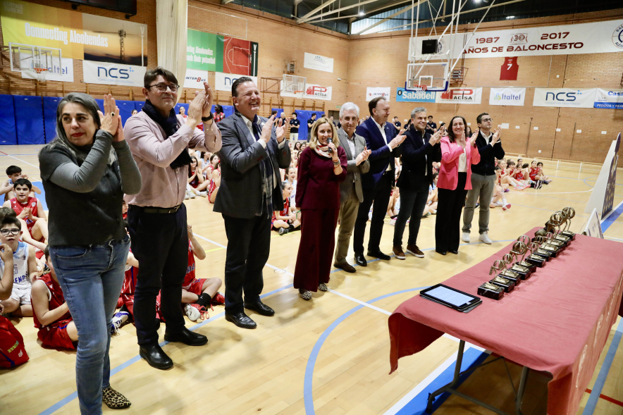 Presentación equipos Club Baloncesto Alcobendas, palabras alcaldesa
