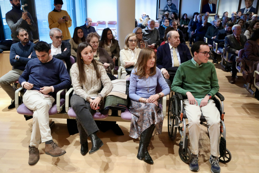 Toma de posesión del nuevo "Cronista Oficial de la Villa de Alcobendas", vista general asistentes