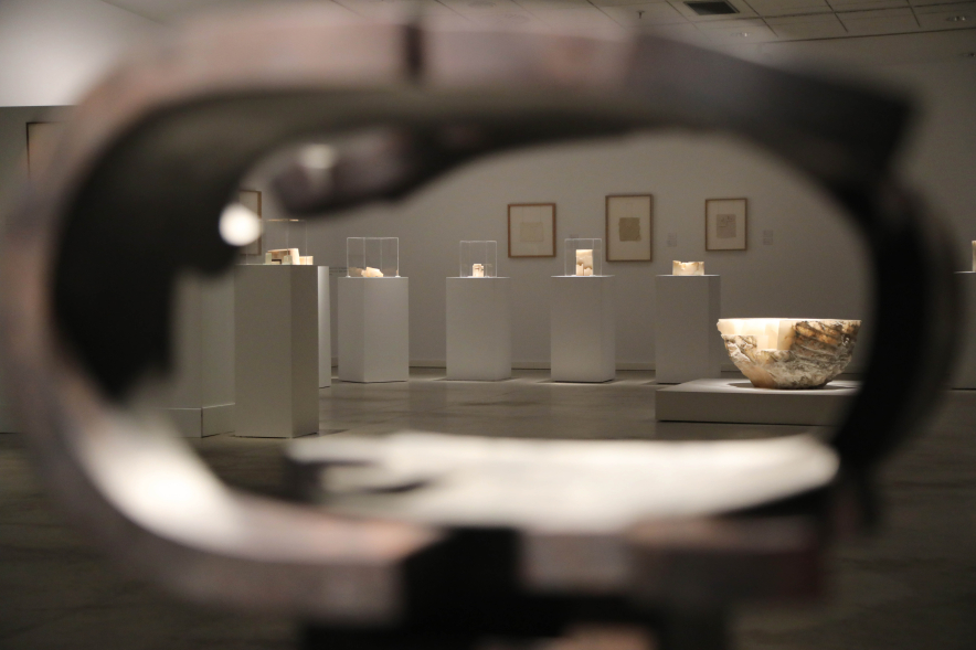 Inauguración exposición "Poesía es construcción", de Eduardo Chillida, escultura