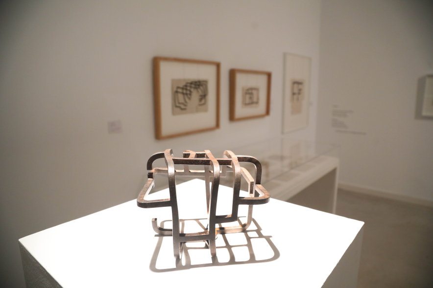 Inauguración exposición "Poesía es construcción", de Eduardo Chillida, escultura