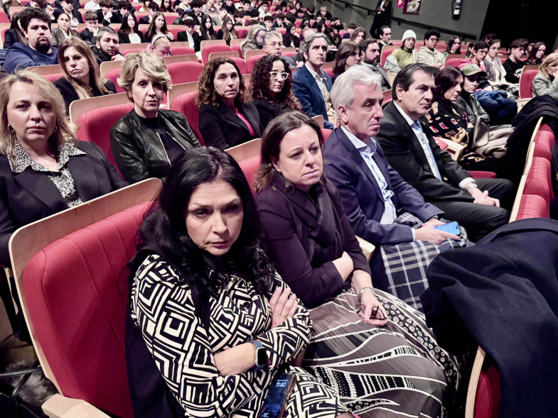 Acto en Memoria del Holocausto, vista general asistentes al acto
