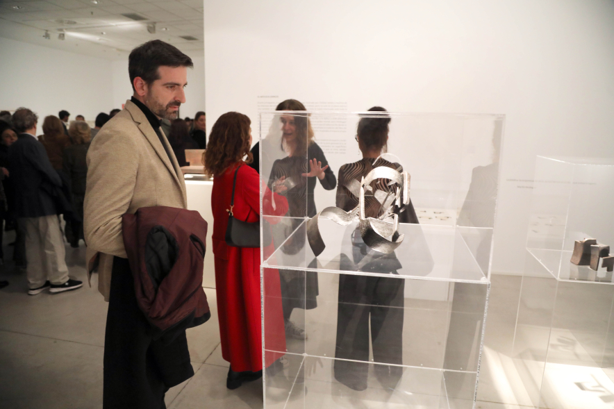 Inauguración exposición "Poesía es construcción", de Eduardo Chillida, visita a la exposición