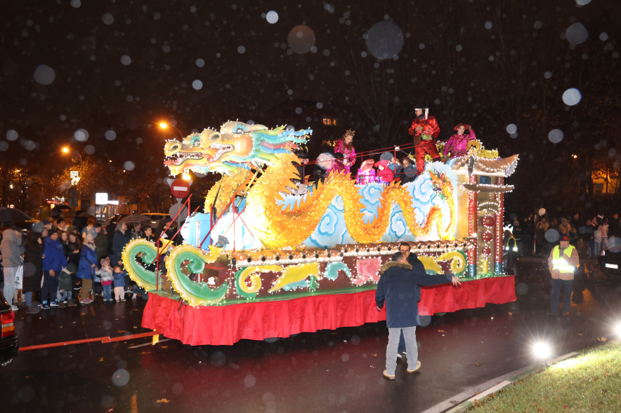 Cabalgata de Reyes 2025, carroza dragones