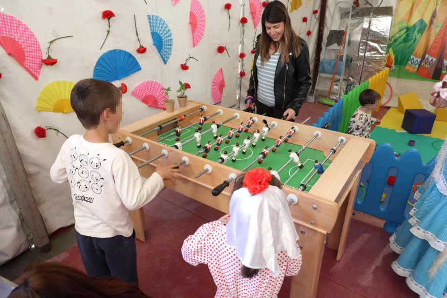 Caseta "Imagina Kids", actividad futbolín