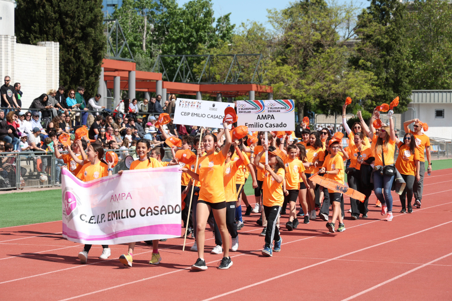 I Olimpiada Escolar, desfile participantes