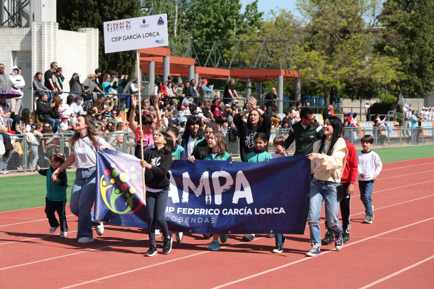 I Olimpiada Escolar, desfile participantes