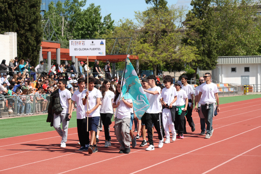 I Olimpiada Escolar, desfile participantes