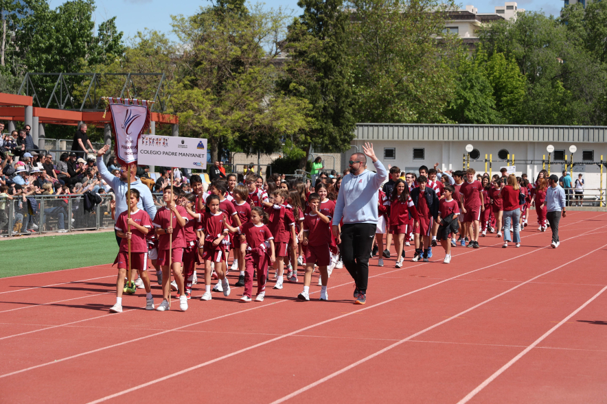 I Olimpiada Escolar, desfile participantes