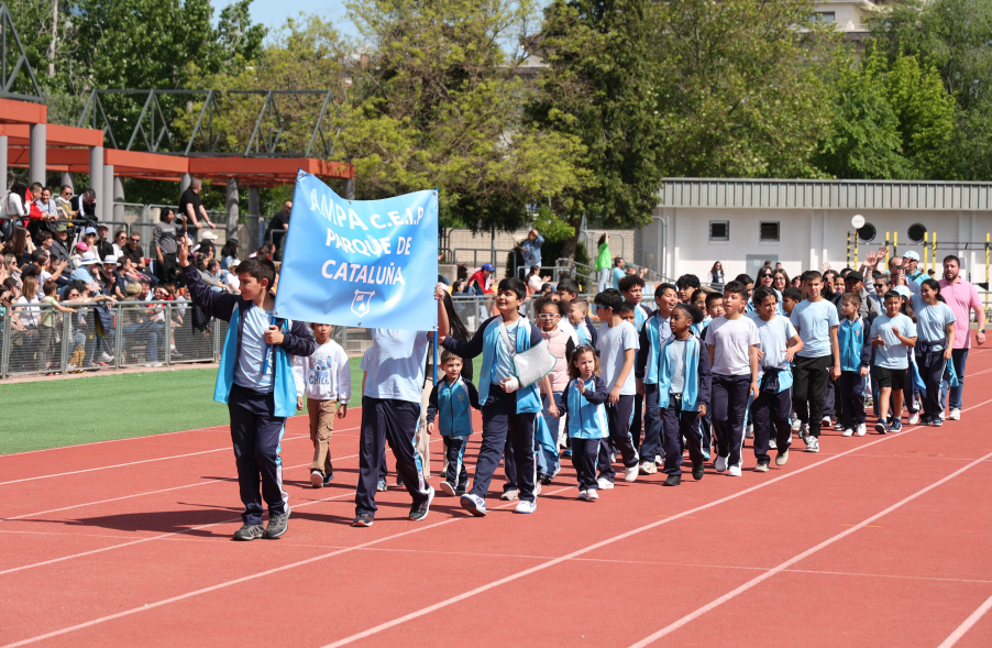 I Olimpiada Escolar, desfile participantes