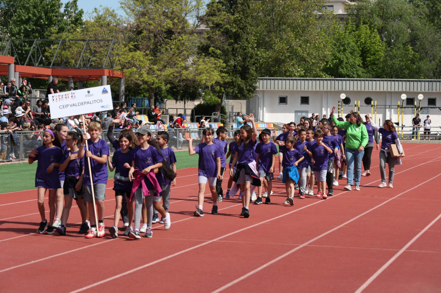 I Olimpiada Escolar, desfile participantes