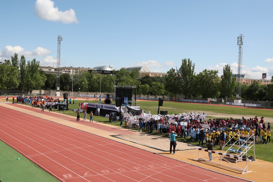 I Olimpiada Escolar, desfile participantes