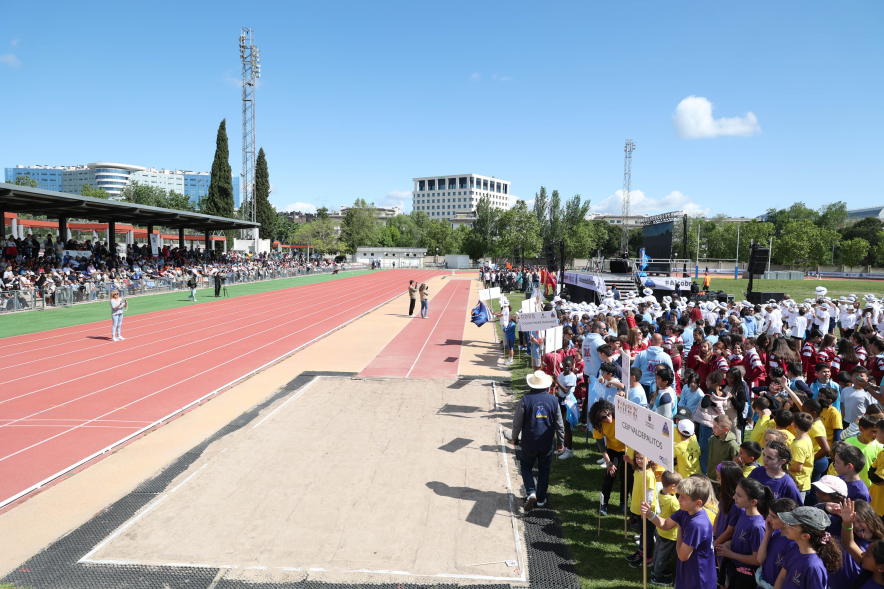 I Olimpiada Escolar, desfile participantes