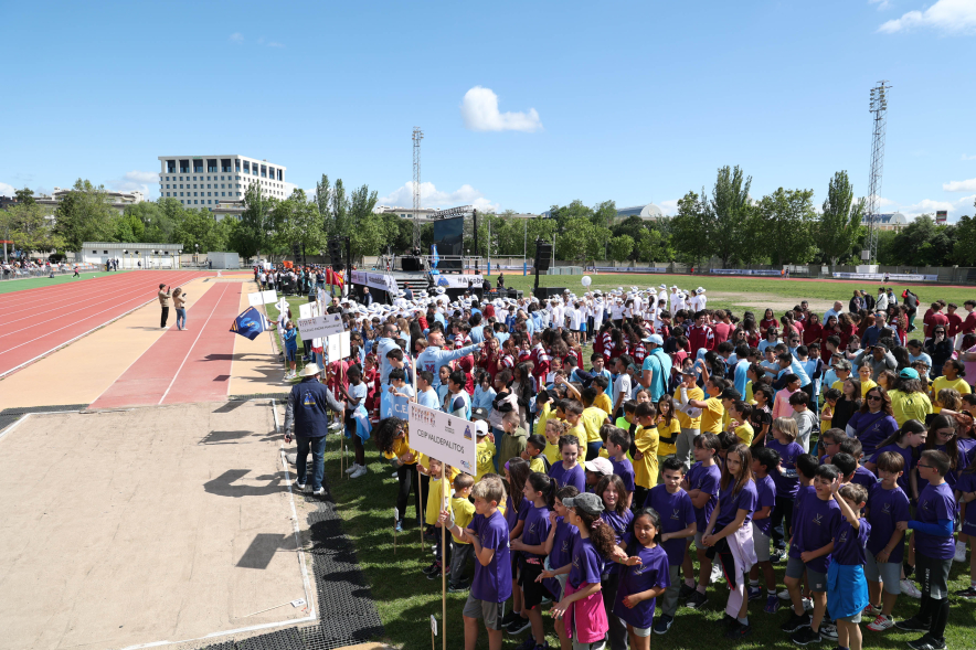 I Olimpiada Escolar, desfile participantes