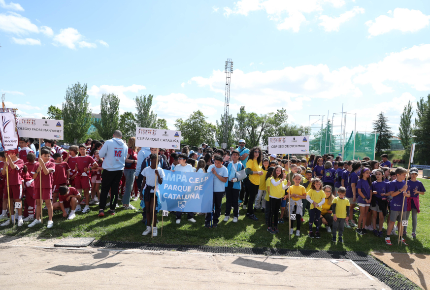 I Olimpiada Escolar, desfile participantes