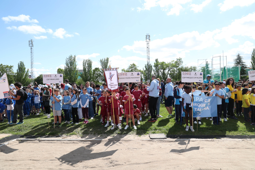 I Olimpiada Escolar, desfile participantes
