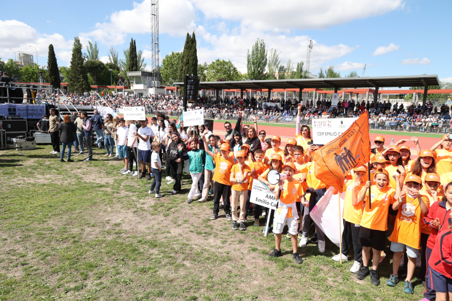 I Olimpiada Escolar, desfile participantes