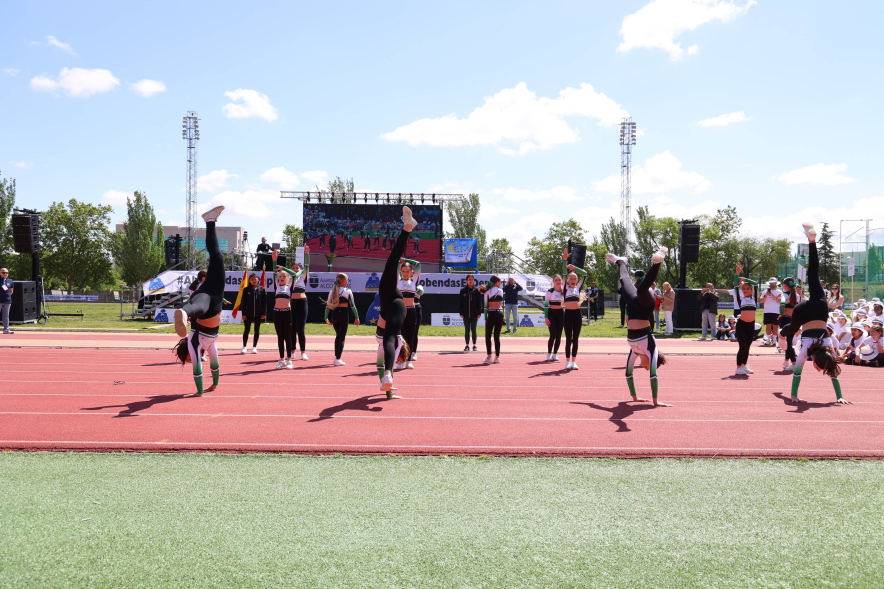 I Olimpiada Escolar, exhibición cheerleaders
