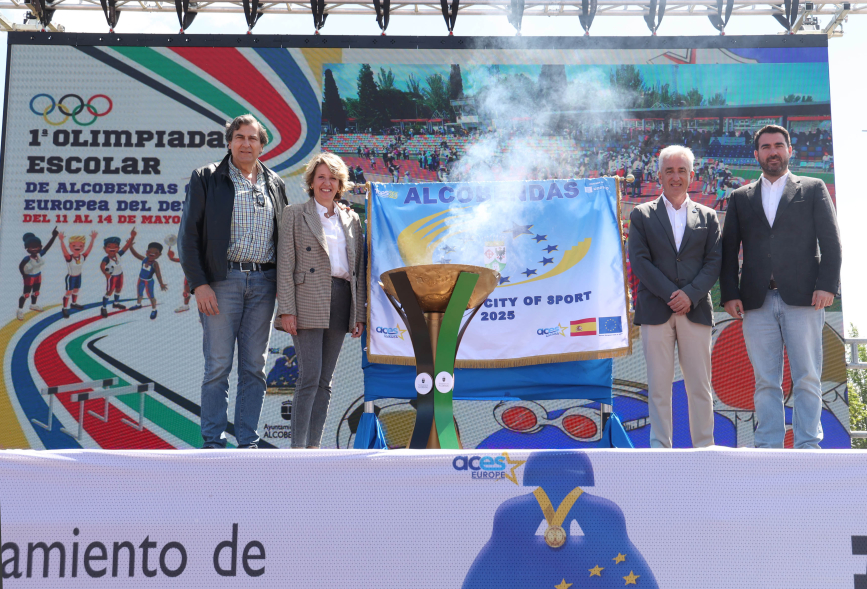 I Olimpiada Escolar, posado concejales
